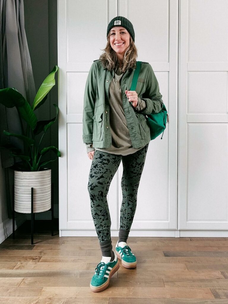 Green tone on tone athleisure outfit with leggings for Spring.